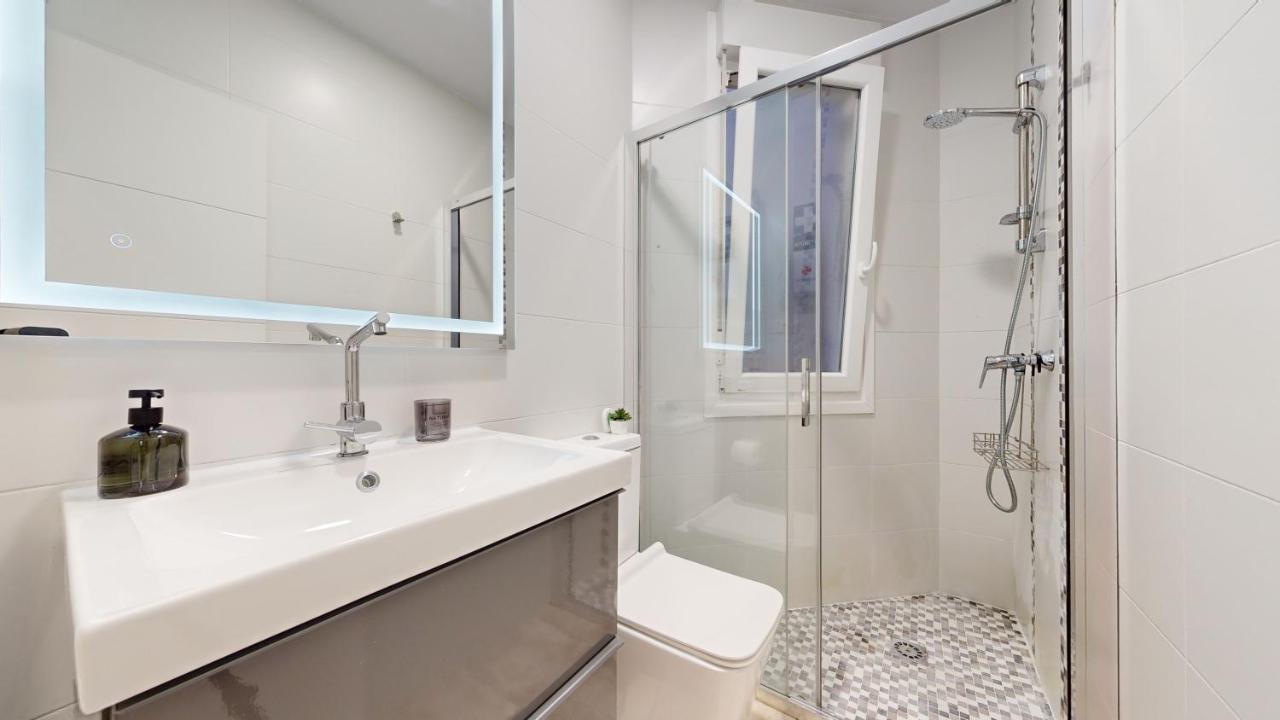 Appartamento Viana Vivienda Turistica Moderna Y Reformada Con Wifi Bilbao Esterno foto