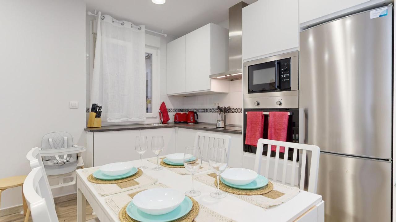 Appartamento Viana Vivienda Turistica Moderna Y Reformada Con Wifi Bilbao Esterno foto